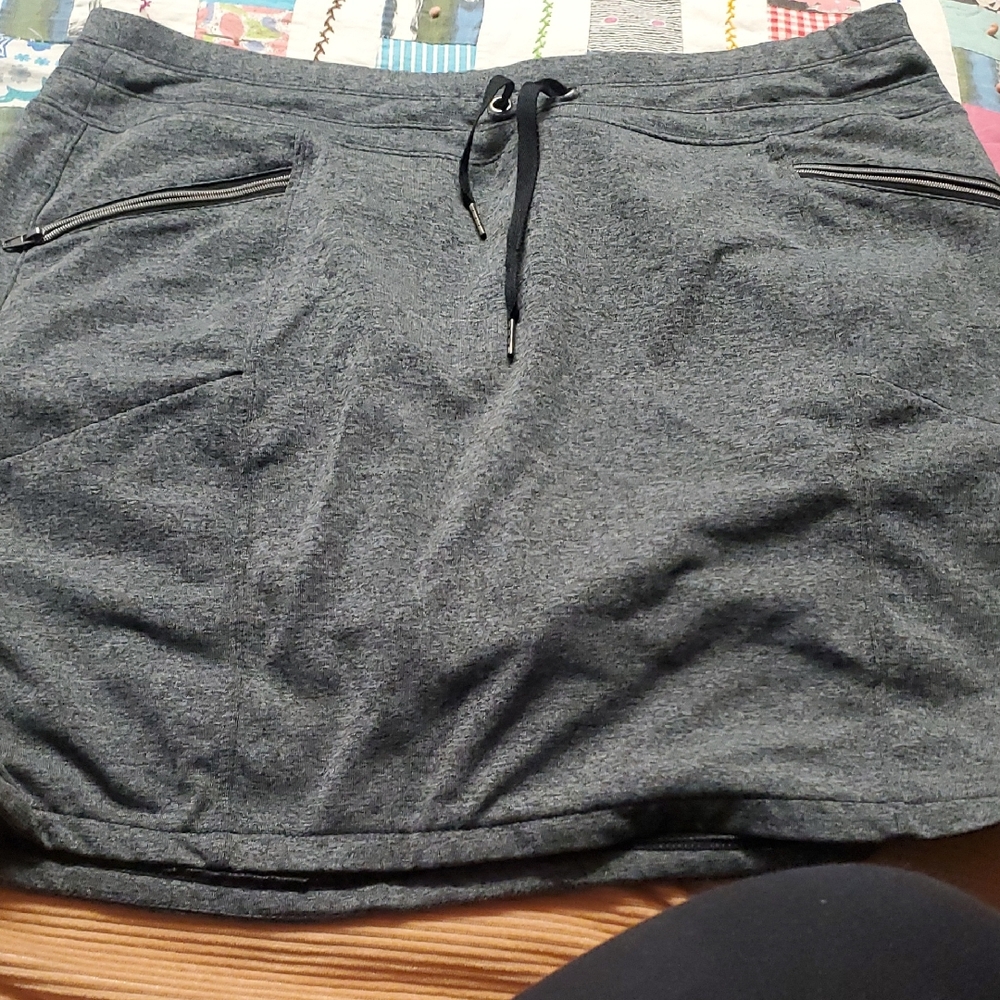 Tangerine Gray Skirt with Zipper Pockets